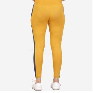 Mallas de Yoga de cintura elástica de alta calidad, mallas de Yoga de diseño único hechas en mallas de Yoga de la mejor calidad - Product Image 4