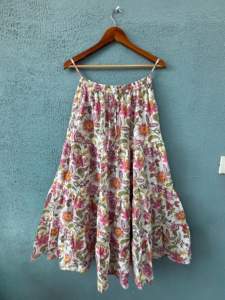 Vestido Largo Bohemio Elegante para Mujer, Falda Maxi con Estampado Natural Ajustable, Plisada de Algodón en Capas, Ecológica y Hecha a Mano - Product Image 2