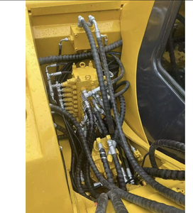 Excavadoras usadas KOMATSU PC60-7 PC60, excavadora hidráulica de cadenas de 6 toneladas, miniexcavadora de 5 toneladas, excavadora hidráulica usada con certificación CE en venta - Product Image 4