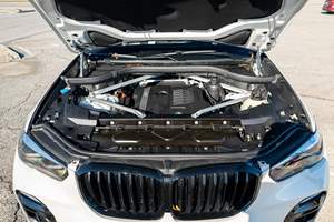 BMW X5 xDrive40i 2020, Turbo de 6 Cilindros, Tracción en las Cuatro Ruedas, Gasolina, Automático, SUV/Crossover - Product Image 6