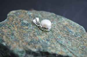 Perle d'eau douce naturelle 925 pendentif en argent bohème mignon artisan breloque artisanale bijoux en argent faits à la main - Product Image 5