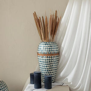 Vase incrusté de nacre avec détail en rotin tissé Vase décoratif fait à la main Shell Capiz pour la maison Style moderne Vietnam vente en gros - Product Image 5
