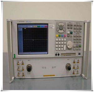 Analyseur de réseau et analyseur de spectre Agilent N5230A 40G d'occasion, haute précision, protection IP67, 220-240V - Product Image 2
