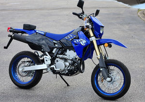 Moto DR-Z400SM 2025, NOUVEAU, MEILLEURES VENTES - Product Image 4