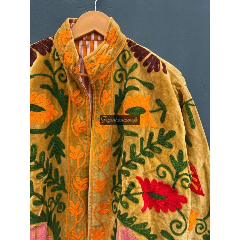 สีเหลือง