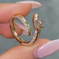 Cincin Pertunangan Berlian Kuning Potongan Pir 1,51 karat dengan Desain Ular Unik, Emas 14K, Perhiasan Mewah untuk Hadiah Ulang Tahun/Pesta, Cincin Solitaire