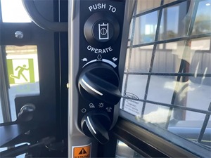 Chargeur compact sur chenilles hydraulique 74HP 2020 NEW HOLLAND C332 en vente avec accessoires, mini chargeur compact - Product Image 4