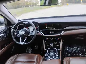 รถมือสอง พวงมาลัยซ้าย/ขวา ปี 2018 อัลฟา โรเมโอ สเตลวิโอ รุ่นฐาน - Product Image 4