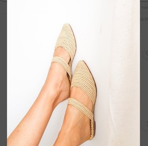 Chaussures en raphia, pantoufles artisanales, mules d'été, chaussures marocaines, appartements raphia haut de gamme, babouch marocain - Product Image 1