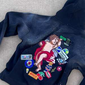 Sweat à capuche brodé avec patchs, fabricant OEM, sweat en molleton de coton épais avec patchs cousus, streetwear pour marques et commandes en gros - Product Image 3