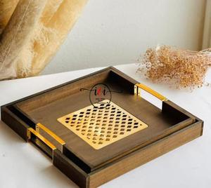 Bandeja decorativa de madera y latón para decoración del hogar y bodas en tamaños personalizados y acabado con asas de latón - Product Image 4