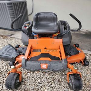 Cortadora de Césped Husqvarna Z254 de Giro Cero, Alta Eficiencia de Corte, Entrega Rápida Disponible, Compre Ahora, Precios al por Mayor - Product Image 5