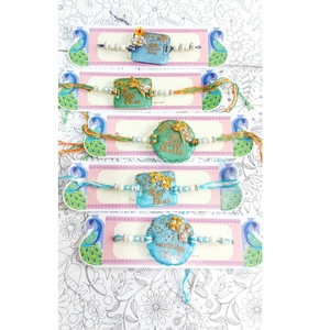 Nouveau design d'accessoires de bracelet réglables faits à la main Rakhi pour le festival Raksha Bandhan à la fabrication en gros à bas prix - Product Image 4