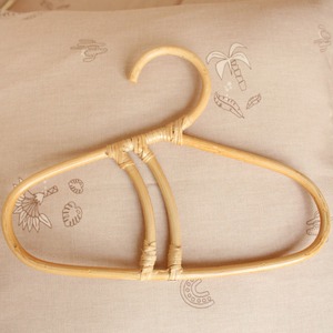 Cintre en rotin au prix le plus bas, cintres naturels durables pour lingerie, maillot de bain, sous-vêtements, vente en gros - Product Image 3