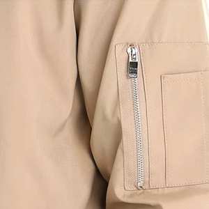 Impresión de logotipo personalizado Nuevo diseño Chaquetas de bombardero de manga larga Cierre de cremallera Ropa de invierno Chaqueta de bombardero teñida para hombres - Product Image 4