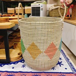 Panier en paille tressée avec poignée, à suspendre ou pour vêtements, disponible en plusieurs couleurs, personnalisable – Grande Vente - Product Image 2