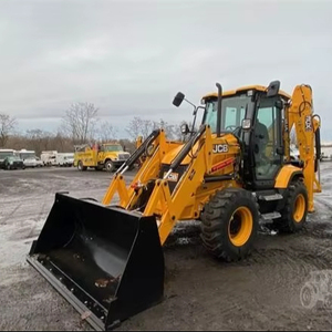 รถตักล้อยาง JCB 3CX รุ่นปี 2025 ขนาดกะทัดรัด สำหรับงานตักไม้ 45 ตัน - Product Image 1