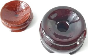 20pcs boule de cristal rouge foncé globe pierre présentoir 2 tailles outils d'oeufs en métal avec support de base - Product Image 3