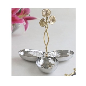 Juego de dos cuencos decorativos de aluminio y plata para servir chocolates de la mejor calidad a buen precio - Product Image 2