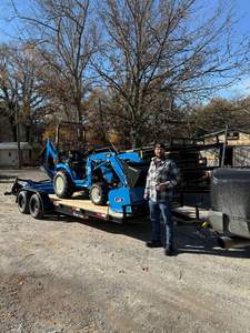 Massey Ferguson MF 135 Tractores de trabajo agrícola Bastante nuevos Tractores agrícolas usados 385 con motor de componente central de envío gratis - Product Image 2