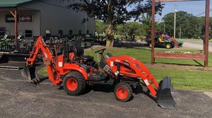 Tractor de Ruedas Kioti CS2510 de 2017 con Motor de 25HP, Usado, con Retroexcavadora y Cargador Frontal, Origen Estadounidense - Product Image 5