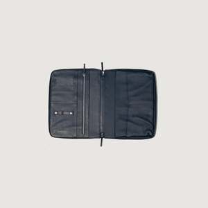 Organisateur de sac souple en cuir bleu nuit classique pour homme - Product Image 4