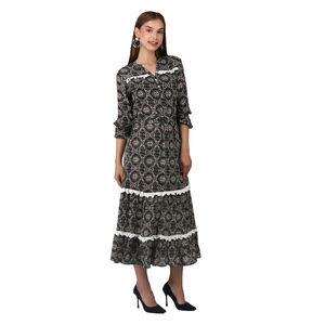 Robe Maxi occidentale ornée de main de haute qualité avec imprimé floral robe longue et confortable pour les événements du soir et les sorties - Product Image 4