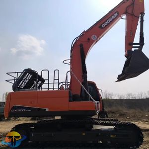 Excavatrice sur chenilles Doosan DX300LC, nouveau modèle, bon prix, état d'occasion, avec moteur principal, boîte de vitesses, pompe à engrenages, PLC - Product Image 6
