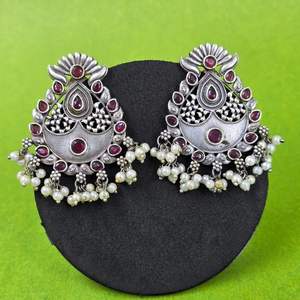 ต่างหูเงินโบราณแบบออกซิไดซ์ทรงลูกแพร์ประดับเพชรซิร์คอนแบบคลาสสิก Chandbali ของขวัญสำหรับเธอ - Product Image 6