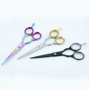 Tijeras de Peluquería Profesionales Hechas a Mano de Acero Inoxidable, Borde Liso, Color Plateado, para Uso Doméstico y Corte de Cabello - Product Image 5