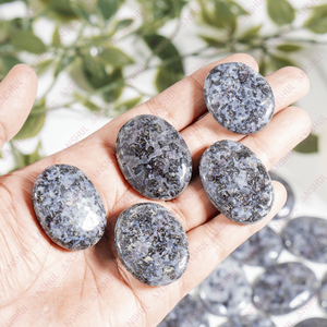 Piedras Planas de Gabbro Indigo Pulido Semipreciosas al por Mayor para Sanación, Meditación, Decoración y Regalos - Product Image 4