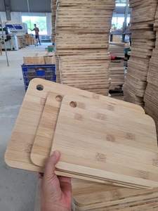 Tabla de cortar de madera Premium de proveedores de Vietnam: bambú con mango, de larga duración, ecológica para pedidos de cocina a granel - Product Image 5