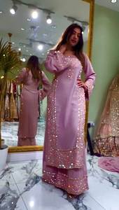 Hermoso Bordado Y Lentejuelas Con Piedra Trabajo A Mano Long Kurti-Plazzo Con Dupatta - Product Image 3