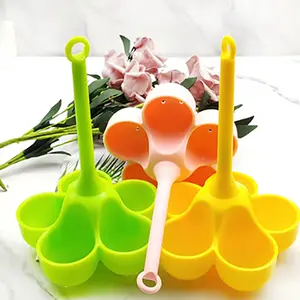 Cute Design Food Grade Kitchen Silicone Egg Boiler Steamer Resistant 5-hole Egg Cookware Wholesale Cheap Egg Cups Cooking Molds