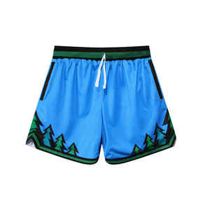Pantalones cortos de baloncesto de verano certificados BSCI Ropa deportiva Premium con opciones de diseño personalizado para equipos Opciones de talla grande transpirable - Product Image 1
