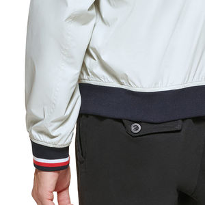 Blouson bomber matelassé robuste et personnalisable avec logo frontal, coupe ajustée, en toile, col montant, pour l'hiver - Product Image 3