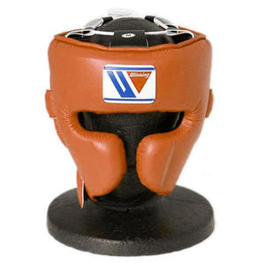 Protège-tête de boxe professionnel personnalisable en cuir synthétique respirant avec design sur mesure et équipement de protection - Product Image 1