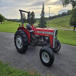 Tractor Massey Ferguson serie MF 200 Xtra, entrega rápida, tractor agrícola avanzado de calidad superior con combustible excepcional - Product Image 2