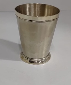 Verre à eau Vente chaude Métal Verre à eau potable Meilleure qualité Verre en métal fini doré - Product Image 6