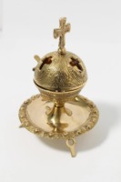 Brûleur d'encens de luxe en laiton, écologique, style indien, en forme de croix, décoratif, objet de collection, pièce maîtresse pour la maison et l'hôtellerie