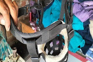 Muselière de cheval de selle anglaise réglable robuste-Meilleure qualité Nylon Personnalisable Dressage Utilisation Équipement équestre Laiton massif - Product Image 5