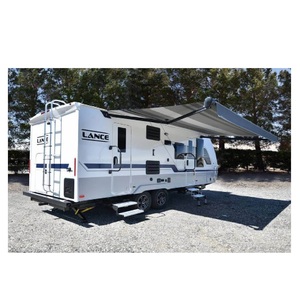 Camioneta Camper en Venta, Autocaravana 4x4 con Interior Confortable, Área para Dormir, Cocina y Espacio para Acampar al Aire Libre - Product Image 5