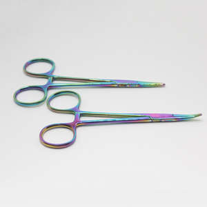 Pinzas Hemostáticas Reutilizables de Acero Inoxidable Alemán, Acabado Plateado Espejo, Certificación ISO 9001, Uso Quirúrgico Hospitalario - Product Image 1