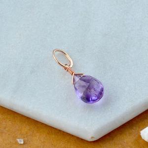 Colgante de Amatista en Forma de Lágrima, Gema Morada, Chapado en Oro, Joyería Artesanal Delicada para Mujer - Product Image 5