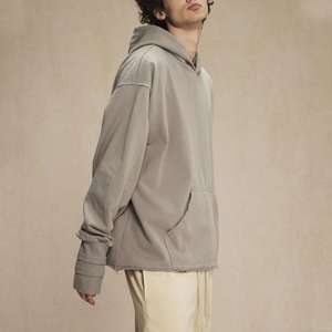 Sudaderas con capucha personalizadas para hombre, estilo oversize, sin capucha, con dobladillo sin rematar, lavado ácido, sin bolsillo tipo canguro - Product Image 3