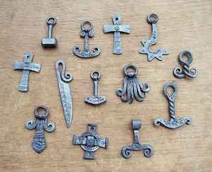 Colgantes de Hierro Forjado a Mano con Temas Vikingos y Nórdicos, Ideales para Diseñadores de Joyería Nórdica y Vikinga para Reventa - Product Image 6