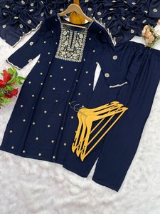 ชุดใส่ทำงานปักผ้าเรยอนสีฟ้า - Product Image 3