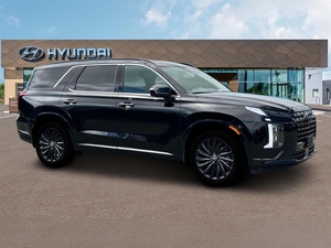 Expédition rapide disponible 2025 Hy-undai Pali-sade Calligraphy Night Edition AWD - Product Image 2