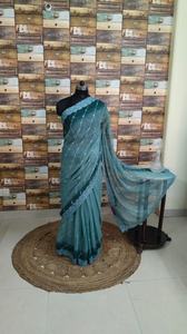 Élégant saree traditionnel indien en soie finement fabriqué à la main avec des vêtements indiens et pakistanais à motifs complexes - Product Image 2