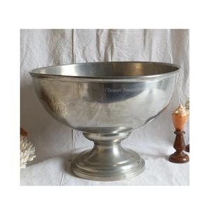 Porta Cubitera de Metal, Enfriador de Vino Grande de Latón, Centro de Mesa con Acabado Antiguo para Comedor - Product Image 3